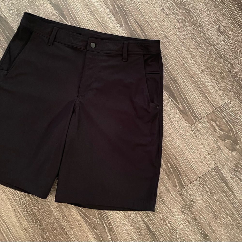Lululemon Commission Short  - Picture 3 of 8